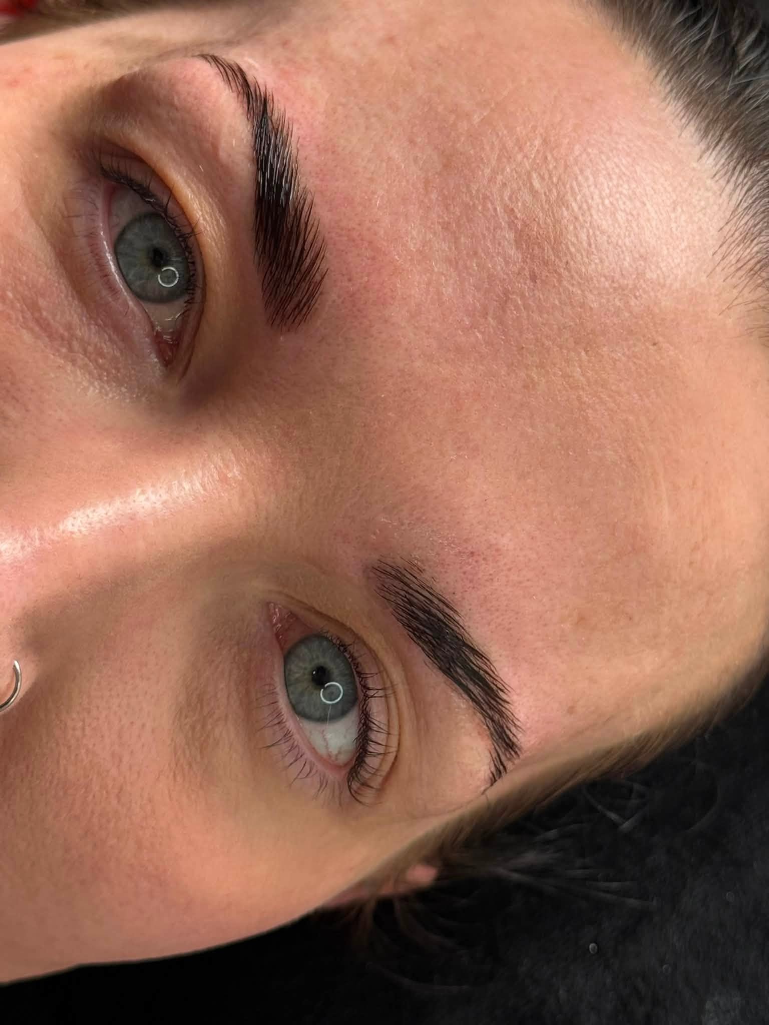 Natural brow lamination result